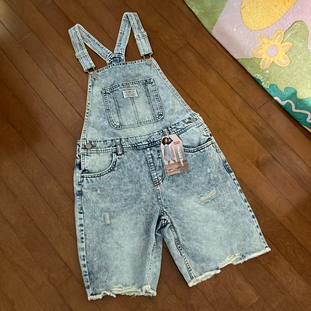 LEVI’S NWT Denim Short Overalls